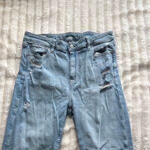 American Eagle Outfitters Ripped Flare leg decal Jeans 8 Regular